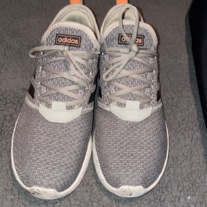 Gently used Men’s Addidas sneakers. Size 13